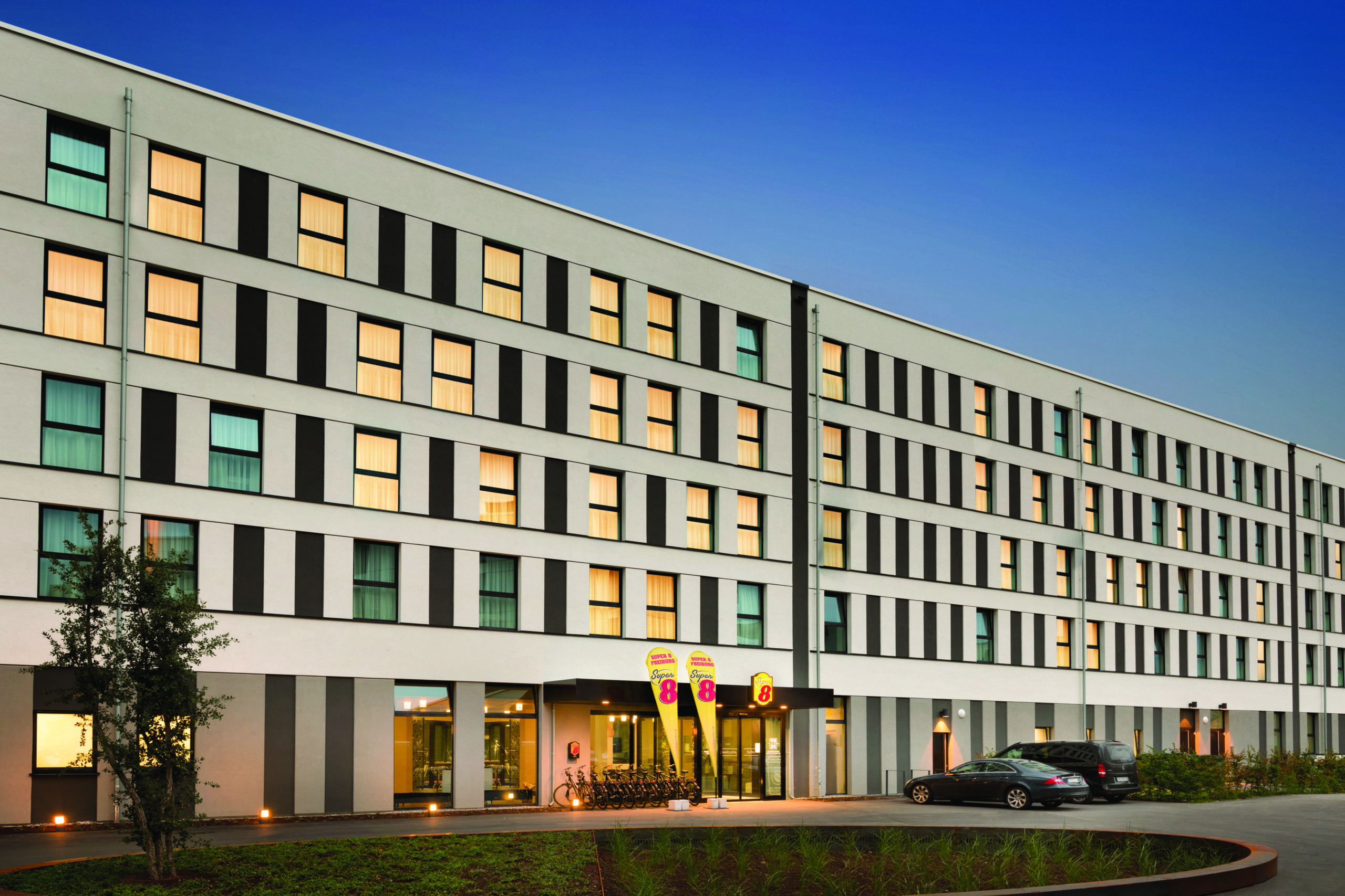 rezensionen für super 8 by wyndham munich city north